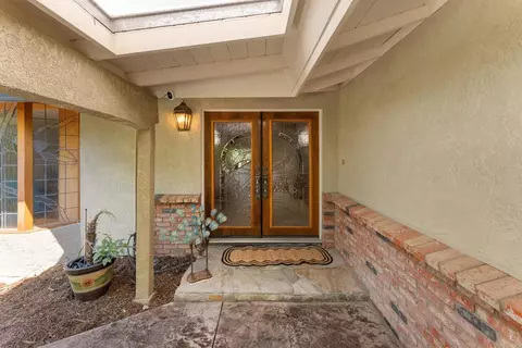 Entry Way - 15321 Via Molinero, Poway, CA 92064 photo 1 of 3