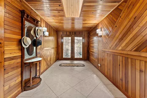 Entry Way - 15321 Via Molinero, Poway, CA 92064 photo 2 of 3