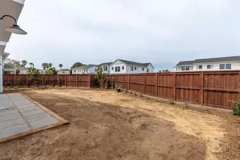 Exterior - 766 Bonita Dr, Encinitas, CA 92024 photo 4 of 4
