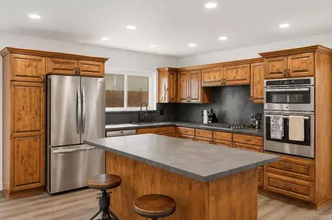 1682 E Washington Ave, Escondido, CA 92027 photo 2