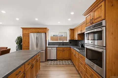 1682 E Washington Ave, Escondido, CA 92027 photo 3