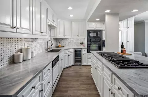 7525 Jerez Ct #F, Carlsbad, CA 92009