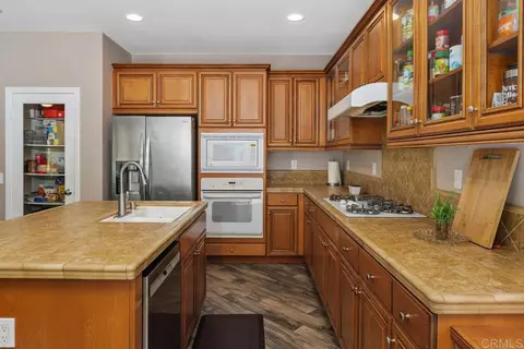 Kitchen - 44684 Mumm St, Temecula, CA 92592 photo 2 of 3