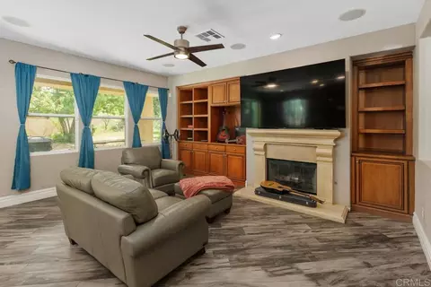 Living - 44684 Mumm St, Temecula, CA 92592 photo 4 of 5