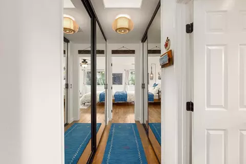 Entry Way - 808 Palaro Dr, Encinitas, CA 92024 photo 4 of 5