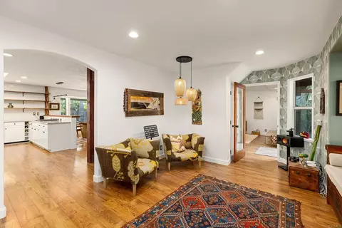 Entry Way - 808 Palaro Dr, Encinitas, CA 92024 photo 5 of 5
