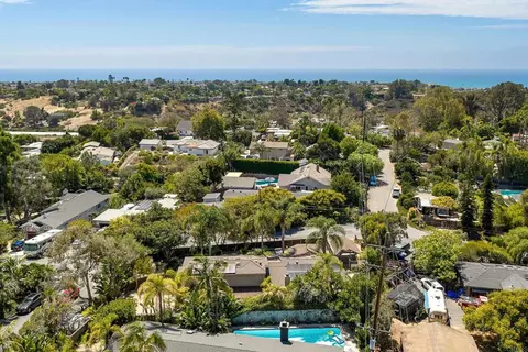 View/Area - 808 Palaro Dr, Encinitas, CA 92024 photo 2 of 2