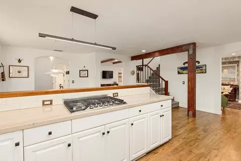 Kitchen - 808 Palaro Dr, Encinitas, CA 92024 photo 2 of 3