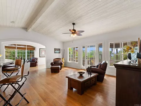Living - 890 Passiflora Ave, Encinitas, CA 92024 photo 1 of 5