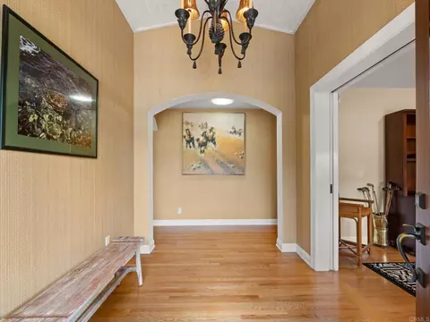 Entry Way - 890 Passiflora Ave, Encinitas, CA 92024 photo 1 of 3