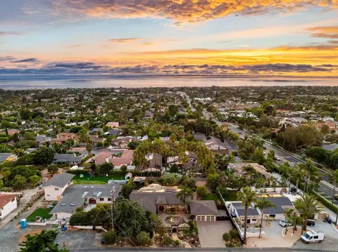 View/Area - 890 Passiflora Ave, Encinitas, CA 92024 photo 3 of 5