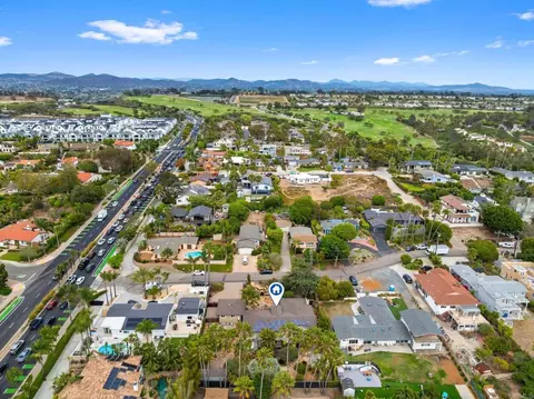 View/Area - 890 Passiflora Ave, Encinitas, CA 92024 photo 4 of 5