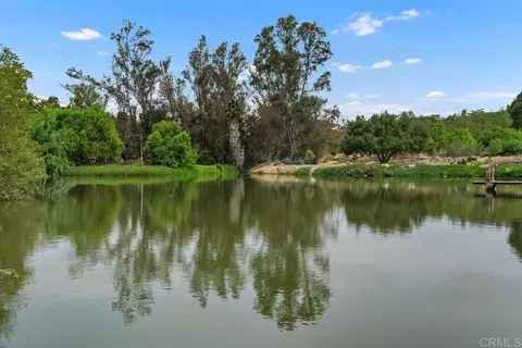 View/Area - 2718 Via Del Robles, Fallbrook, CA 92028 photo 4 of 5