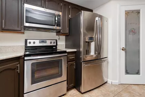Kitchen - 23945 Nectar Way, Ramona, CA 92065 photo 2 of 2
