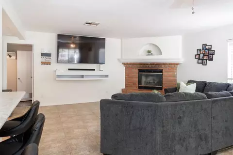 Living - 23945 Nectar Way, Ramona, CA 92065 photo 2 of 2