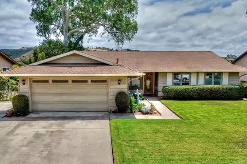 4918 Loma Laguna Dr, Carlsbad, CA 92008