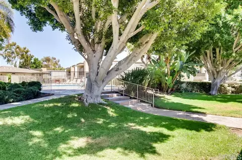 Exterior - 432 Edgehill Ln #156, Oceanside, CA 92054 photo 4 of 4