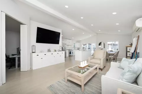 Living - 6503 Friendly, Carlsbad, CA 92011 photo 1 of 2