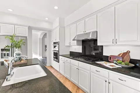 Kitchen - 1023 Turnstone Rd, Carlsbad, CA 92011 photo 5 of 6