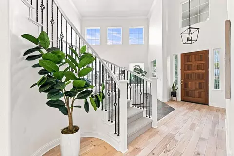 Entry Way - 1023 Turnstone Rd, Carlsbad, CA 92011 photo 2 of 2