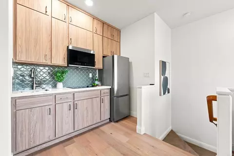 Kitchen - 1023 Turnstone Rd, Carlsbad, CA 92011 photo 6 of 6
