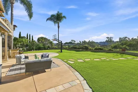 Exterior - 1023 Turnstone Rd, Carlsbad, CA 92011 photo 9 of 11