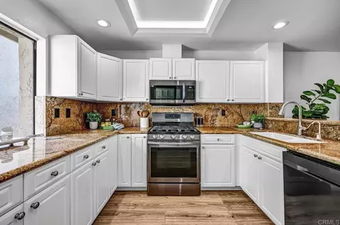 Kitchen - 17742 Villamoura Dr, Poway, CA 92064 photo 2 of 4