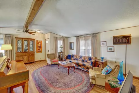 81 Seagull Ln, Oceanside, CA 92057 photo 9
