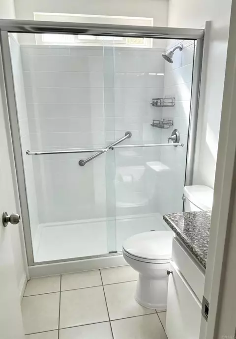 Bath - 4552 Beverly Glen Dr, Oceanside, CA 92056 photo 1 of 1