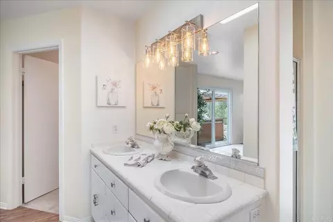 Bath - 25771 Caryn Ct, Ramona, CA 92065 photo 3 of 3