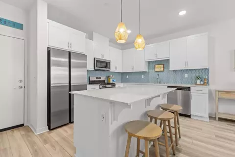 Kitchen - 311 Satsuma Trl, Fallbrook, CA 92028 photo 5 of 6