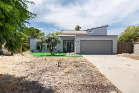 Exterior - 1965 Comanche St, Oceanside, CA 92056 photo 3 of 10