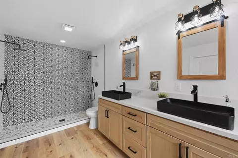 Bath - 1416 Eastview Ct, Oceanside, CA 92056 photo 1 of 6