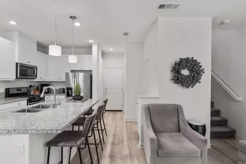 Entry Way - 4136 Sitio Flor, Oceanside, CA 92057 photo 1 of 4