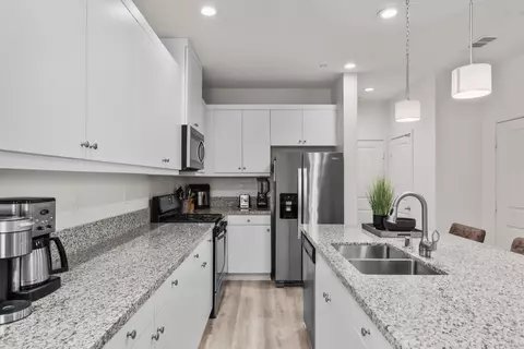 Kitchen - 4136 Sitio Flor, Oceanside, CA 92057 photo 3 of 4