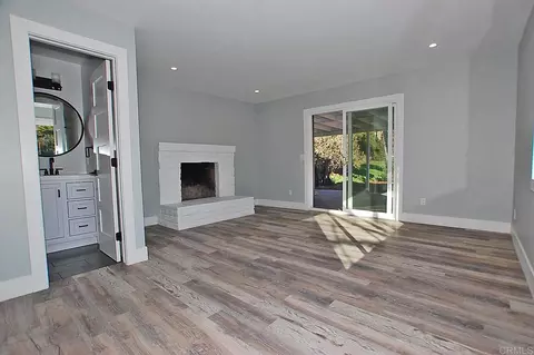 Living - 880 Stevens Ave, Solana Beach, CA 92075 photo 2 of 4