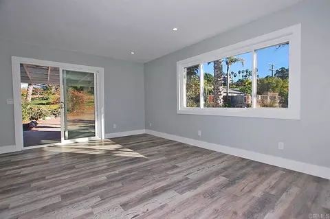 Living - 880 Stevens Ave, Solana Beach, CA 92075 photo 3 of 4