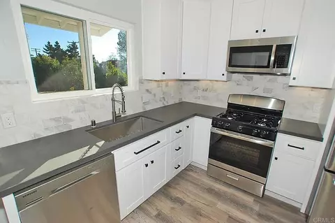 Kitchen - 880 Stevens Ave, Solana Beach, CA 92075 photo 2 of 3
