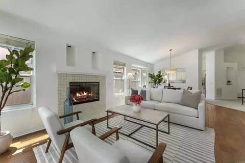 Living - 1721 Corte Viejo, Oceanside, CA 92056 photo 4 of 5