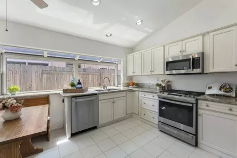 Kitchen - 1721 Corte Viejo, Oceanside, CA 92056 photo 1 of 2