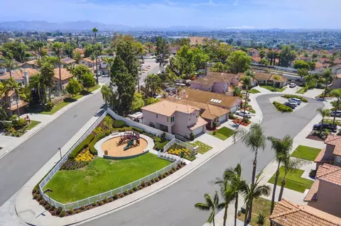 View/Area - 1721 Corte Viejo, Oceanside, CA 92056 photo 3 of 7