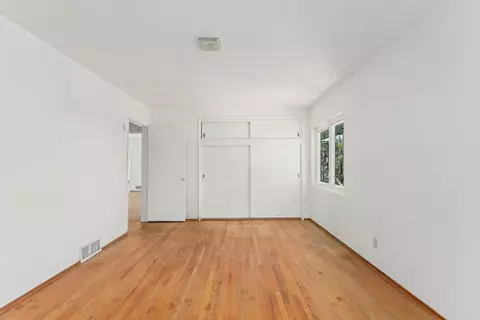Bedroom - 5825 Folsom Dr, La Jolla, CA 92037 photo 4 of 6