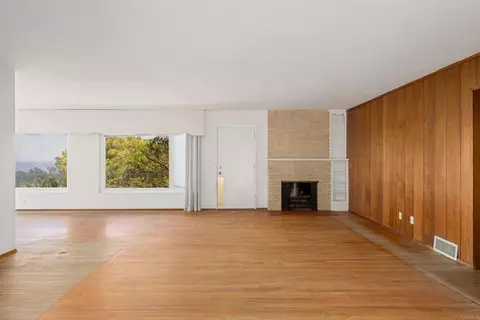 Living - 5825 Folsom Dr, La Jolla, CA 92037 photo 6 of 13