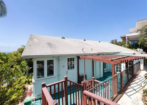 Exterior - 5825 Folsom Dr, La Jolla, CA 92037 photo 5 of 7