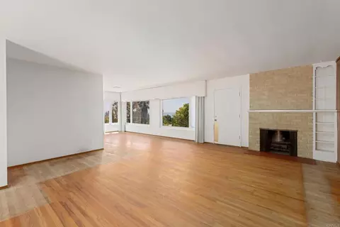 Living - 5825 Folsom Dr, La Jolla, CA 92037 photo 4 of 13