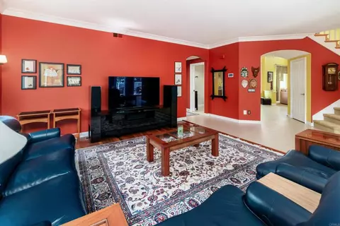 Living - 6740 Camphor Pl, Carlsbad, CA 92011 photo 2 of 3