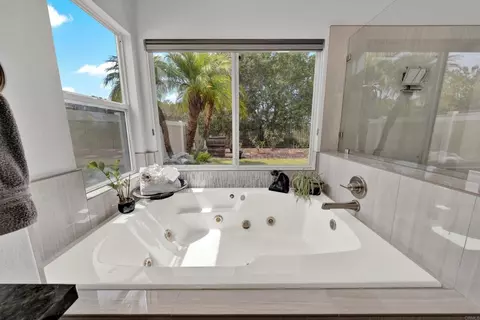 Bath - 4964 Skyhawk Way, Oceanside, CA 92056 photo 2 of 8