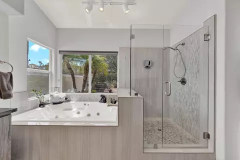 Bath - 4964 Skyhawk Way, Oceanside, CA 92056 photo 1 of 8