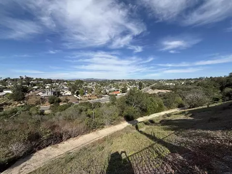 View/Area - 4964 Skyhawk Way, Oceanside, CA 92056 photo 2 of 3