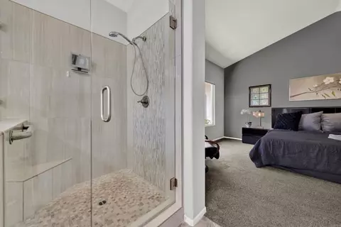 Bath - 4964 Skyhawk Way, Oceanside, CA 92056 photo 3 of 8
